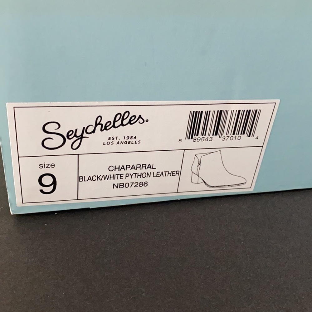 Seychelles Chaparral Python ankle boots - Picture 3 of 7